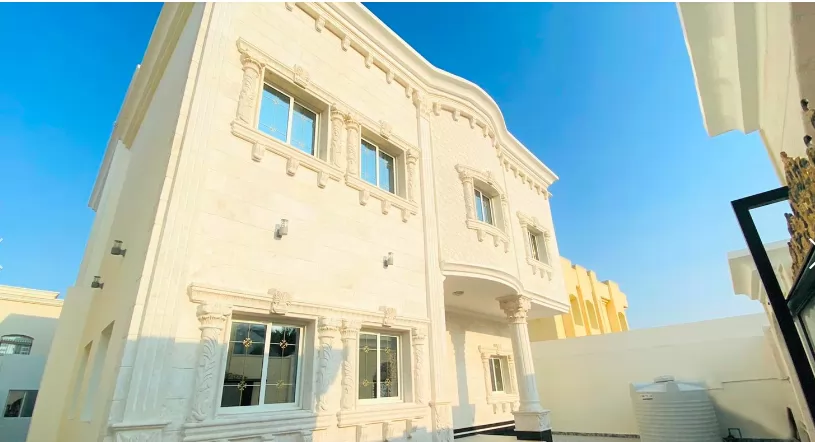 Wohn Klaar eigendom 7+ Schlafzimmer U/F Alleinstehende Villa  zu verkaufen in Al Sadd , Doha #7605 - 1  image 